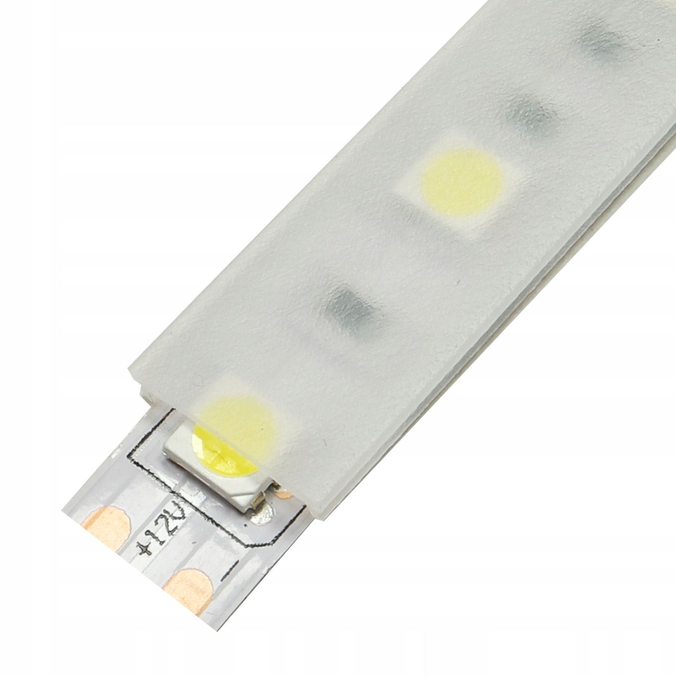  Alumīnija profils iledo balts lentes led piekārts 2m