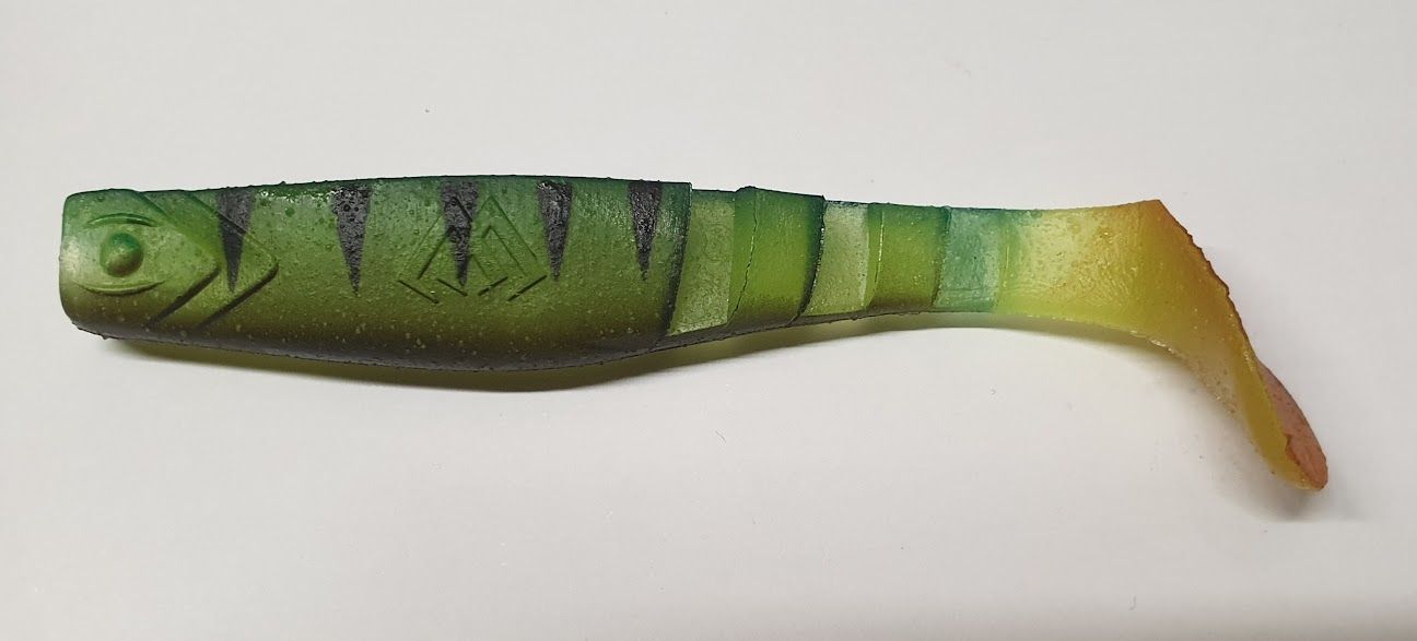  Kanopos mikado fishunter 8cm-108 pakuotėje yra 5 vnt.