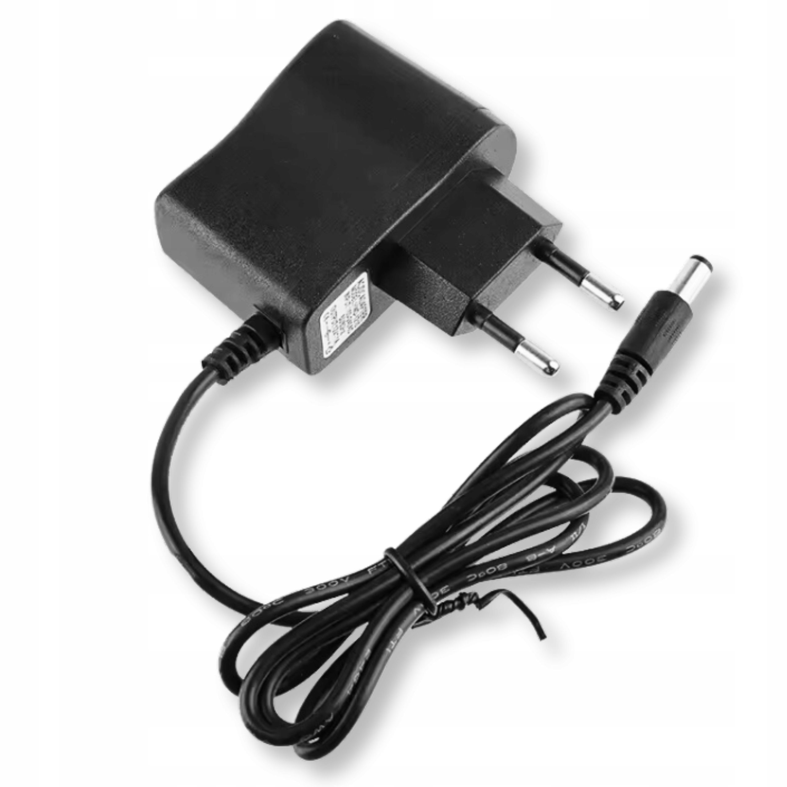  Maitinimo šaltinis 9v 2a 18w impulsinis stabilizuotas kištukas dc 2.1/5.5mm + kabelis 90 cm