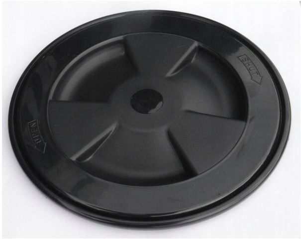  Lid - inspection hatch, holt pvc big for the key