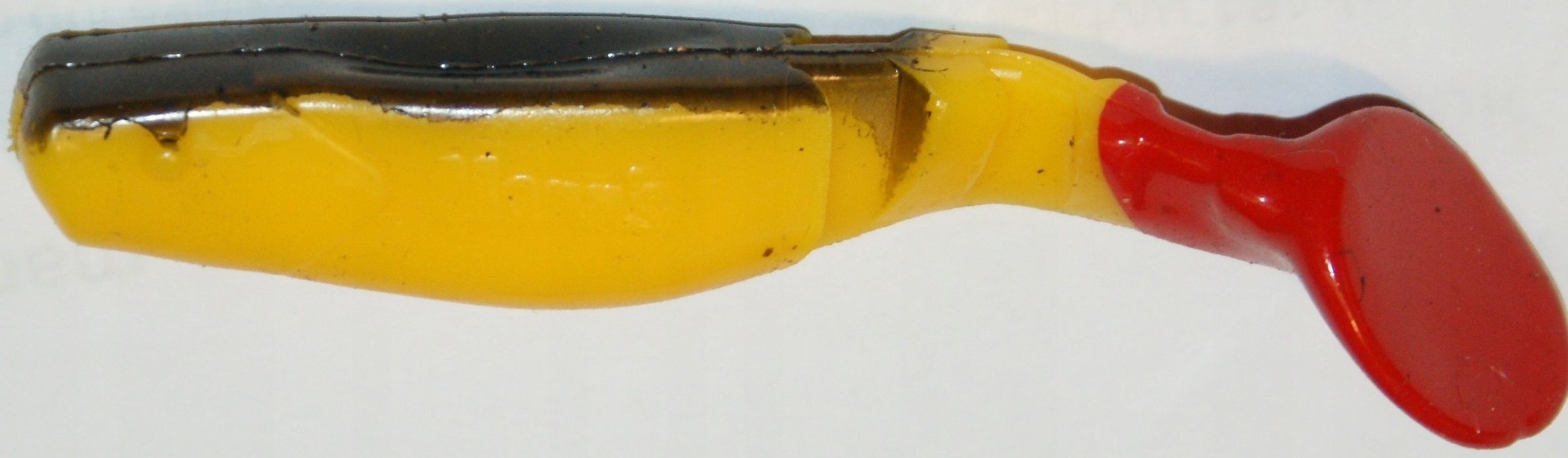  Manns predator 3,5cm geltonas su juodu grzbietem