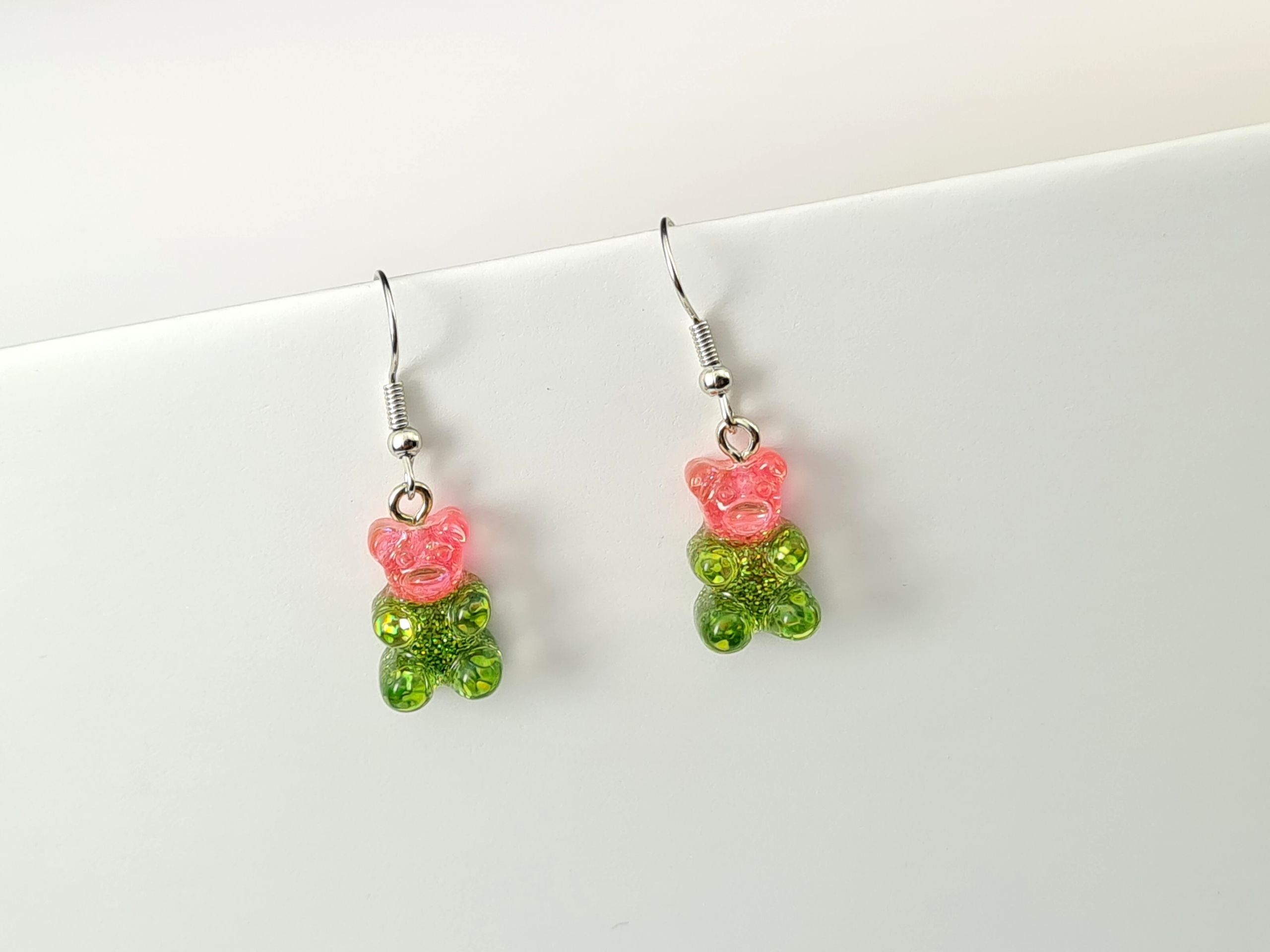  Ohrringe mis gumisie gumis gummibärchen rosa-blaue farben verdunkelt 07