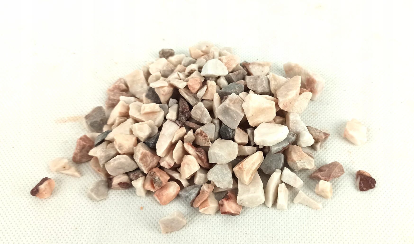  Rubble color decorative forest in a jar