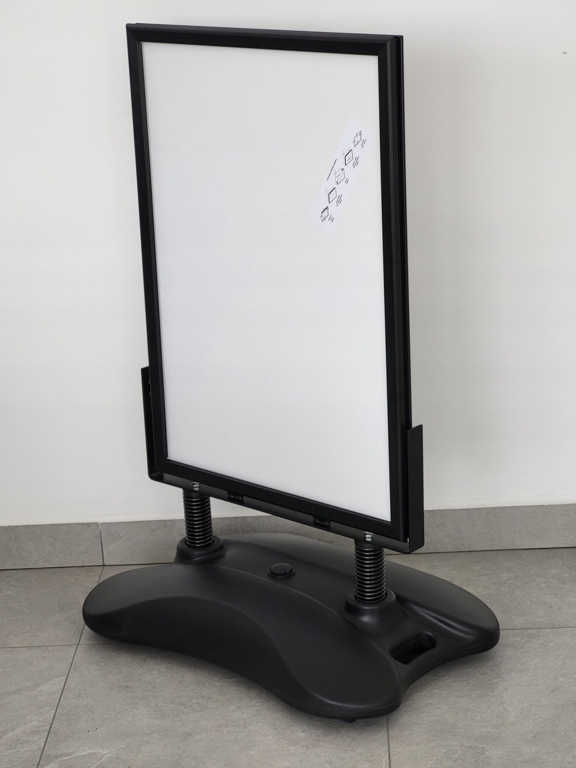  Stovėti stovėti reklaminis b1 2 pusių + plėvelė antyrefl. profilis 25mm anodas!