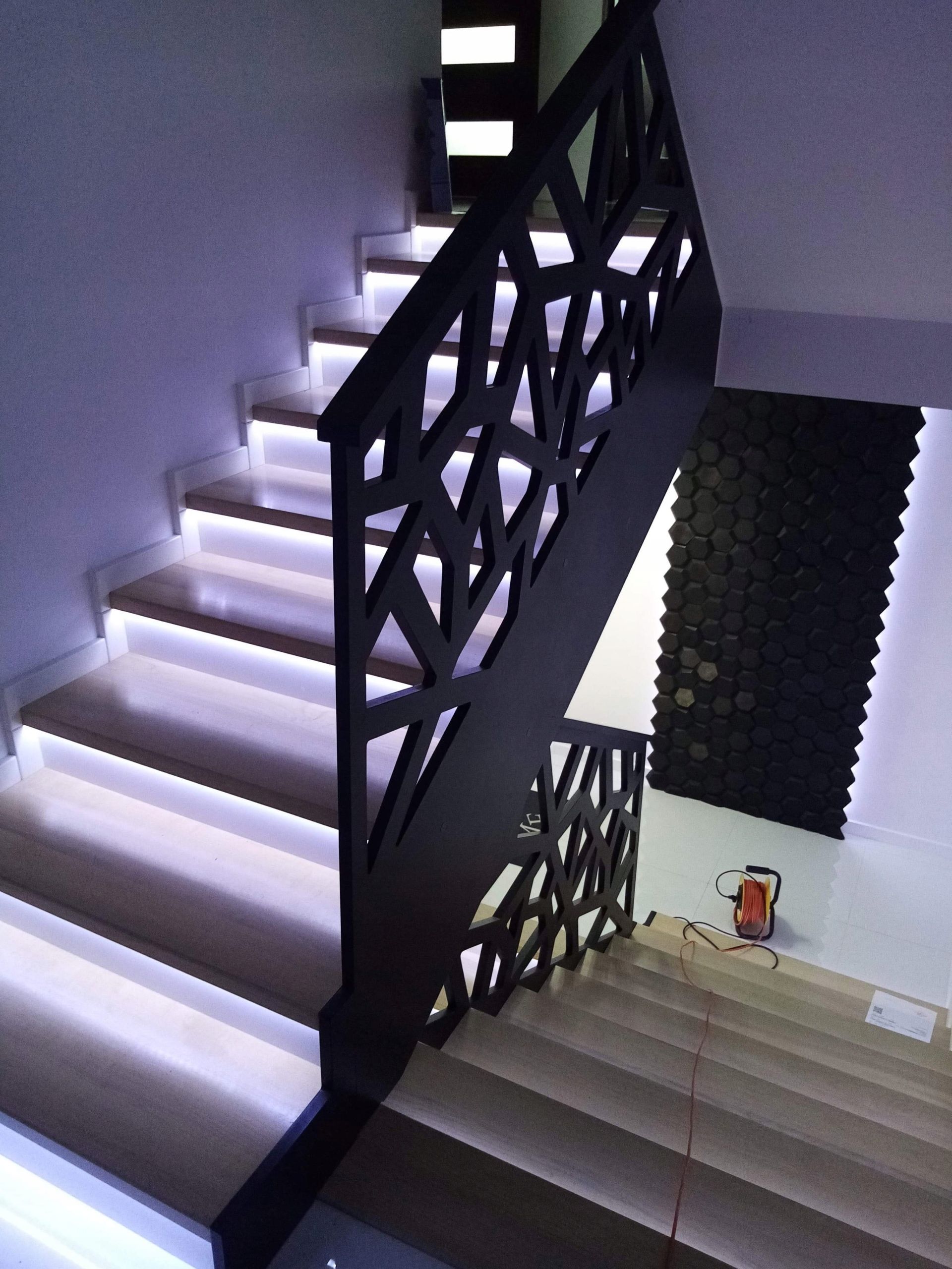  Ažuurne balustraad 22 mm - täitmine 1x1 m valge