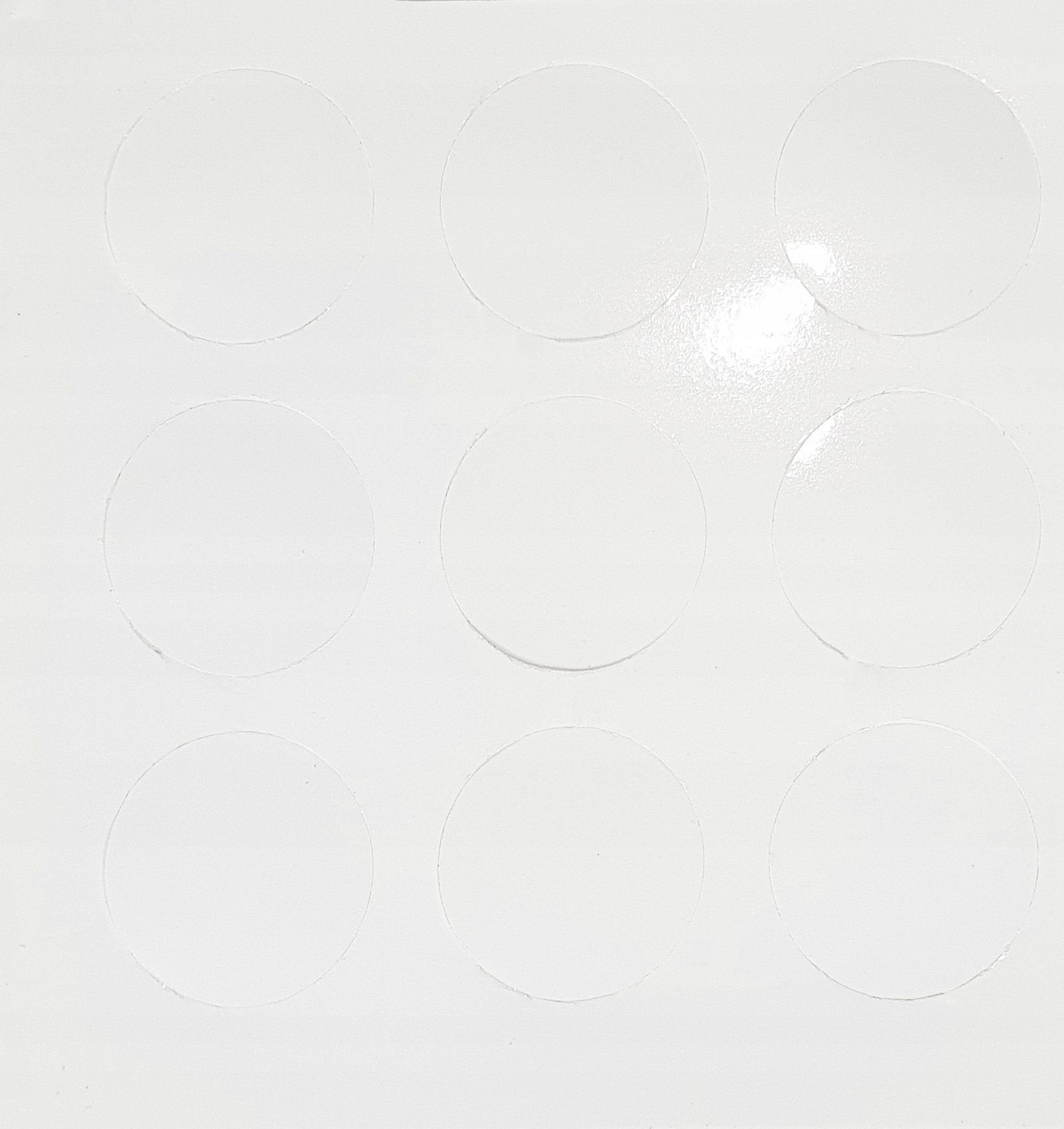  Savaime lipnus dangtelis fi14mm baltos spalvos blizgesio