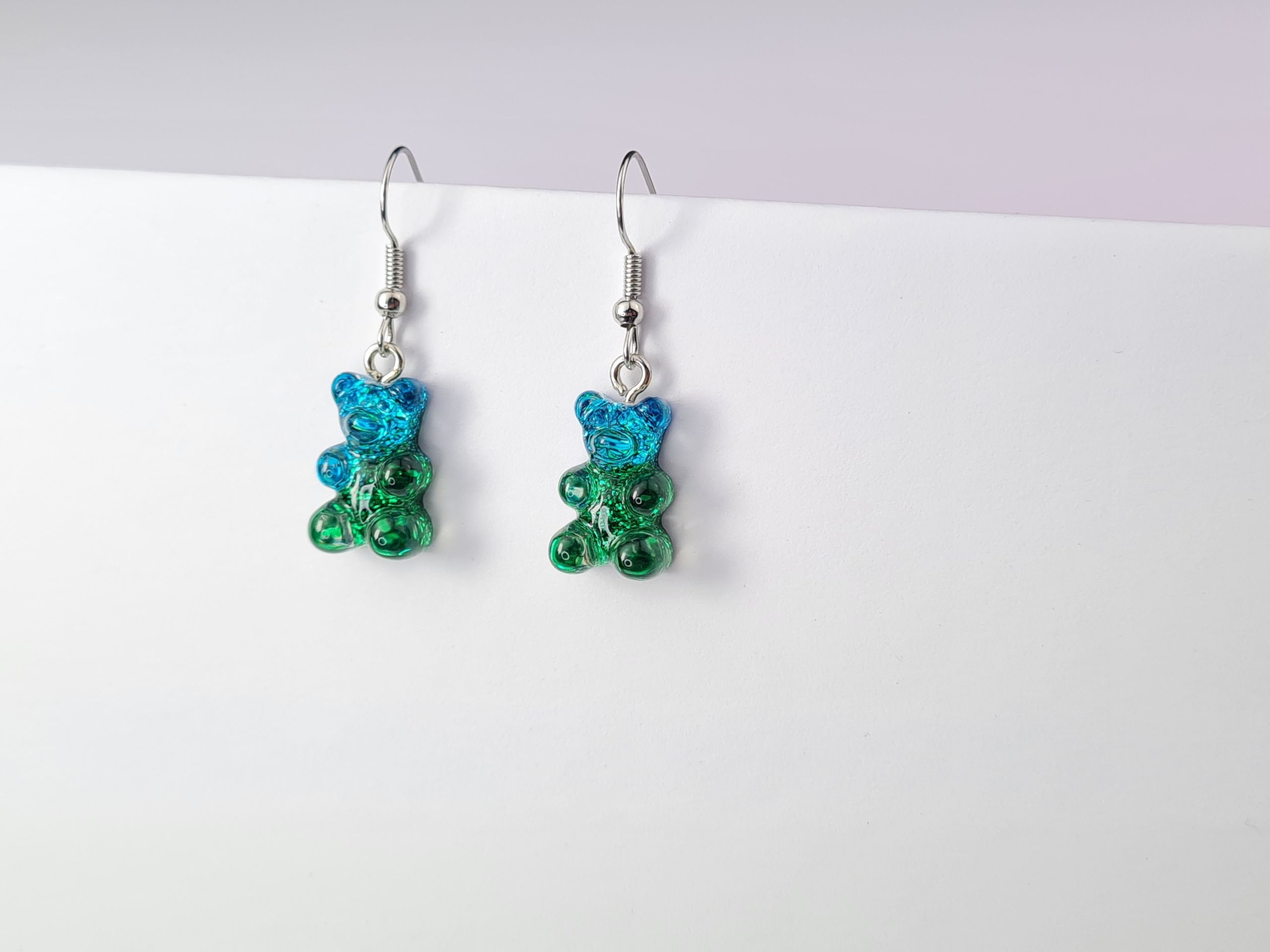  Ohrringe mis gumisie gumis gummibärchen rosa-blaue farben verdunkelt 07