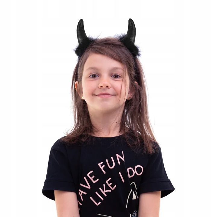  Tiivad must halloweeni jaoks, karneval