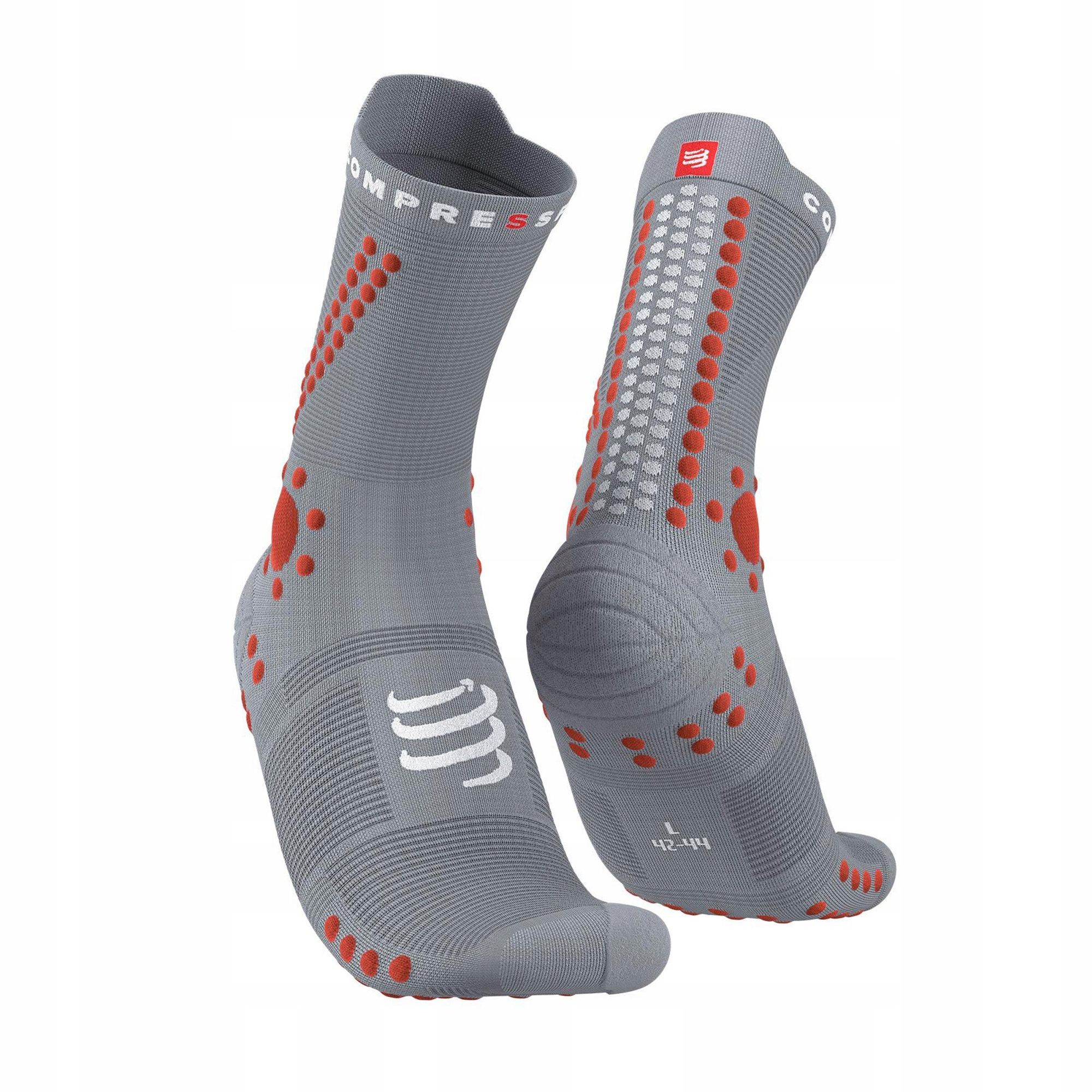  Compressport zeķes skriešanas v4.0 melns 42-44