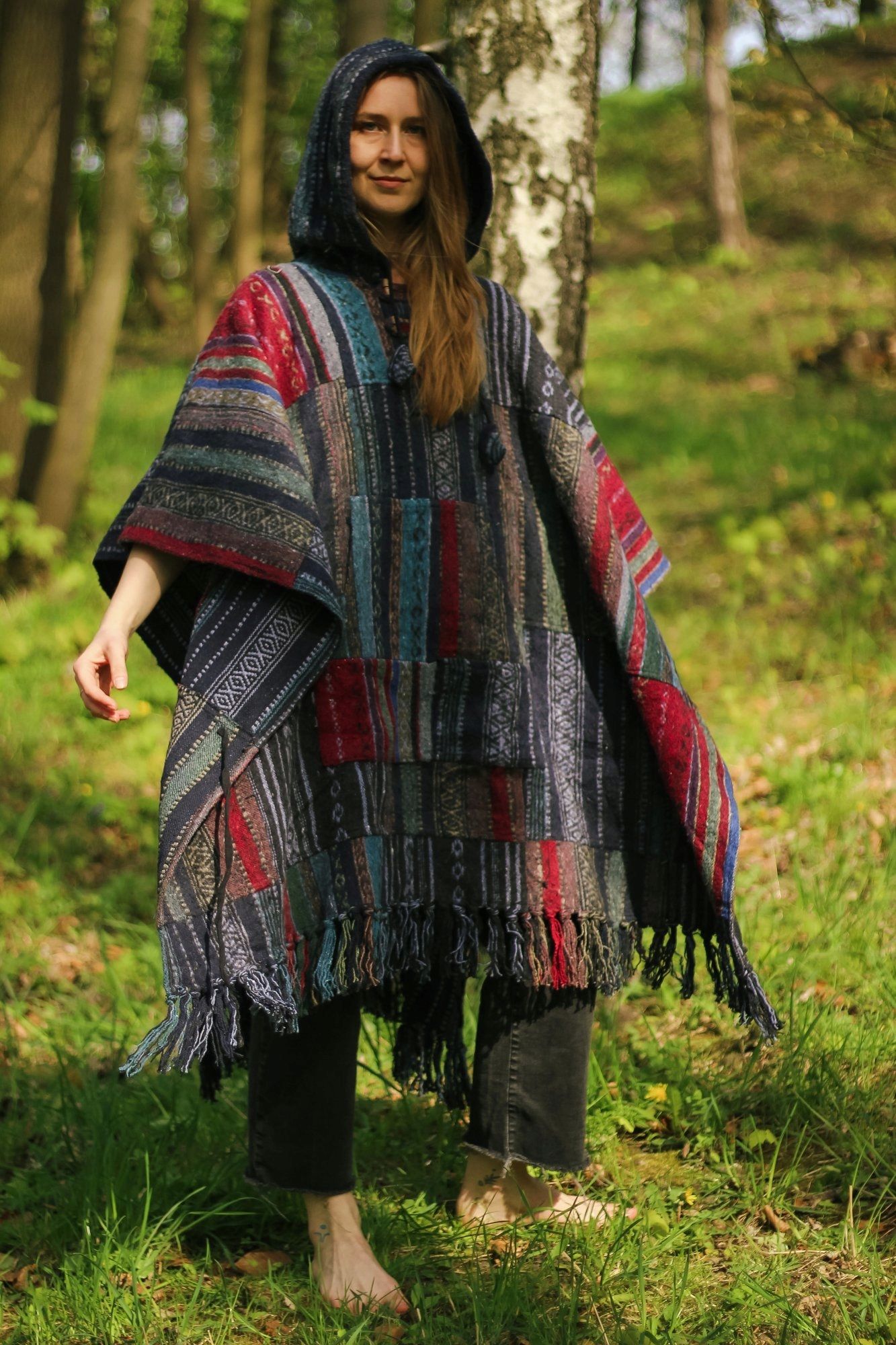  Teplý trojúhelníkový pončo s kapucí s nepalu patchwork