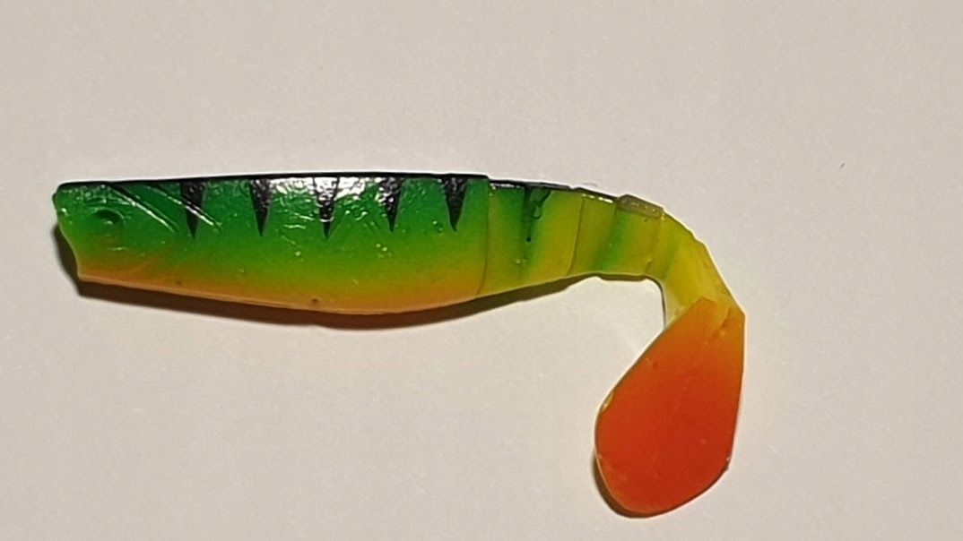  Kanopos mikado fishunter 8cm-108 pakuotėje yra 5 vnt.