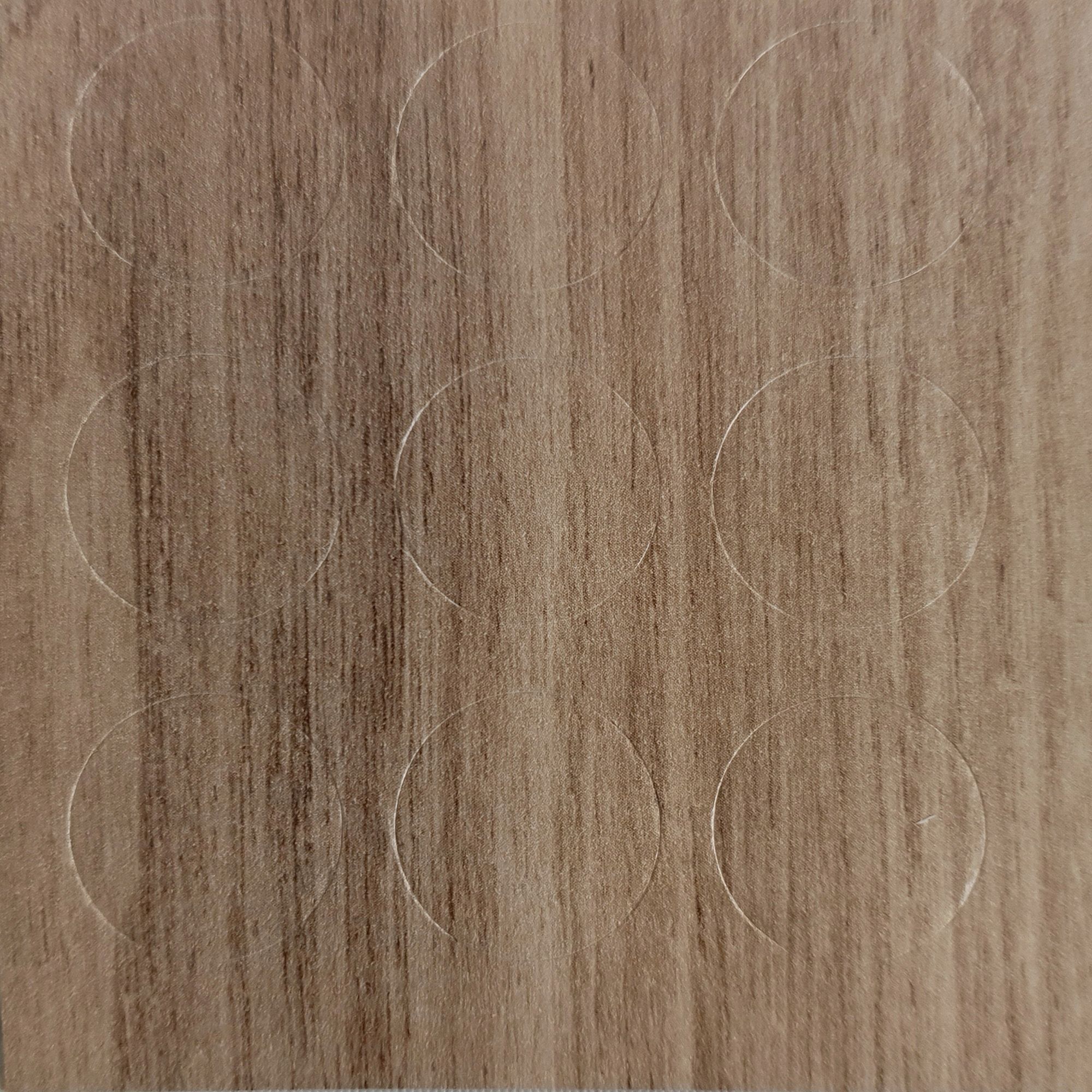  Savaime lipnus dangtelis fi14mm baltos spalvos blizgesio