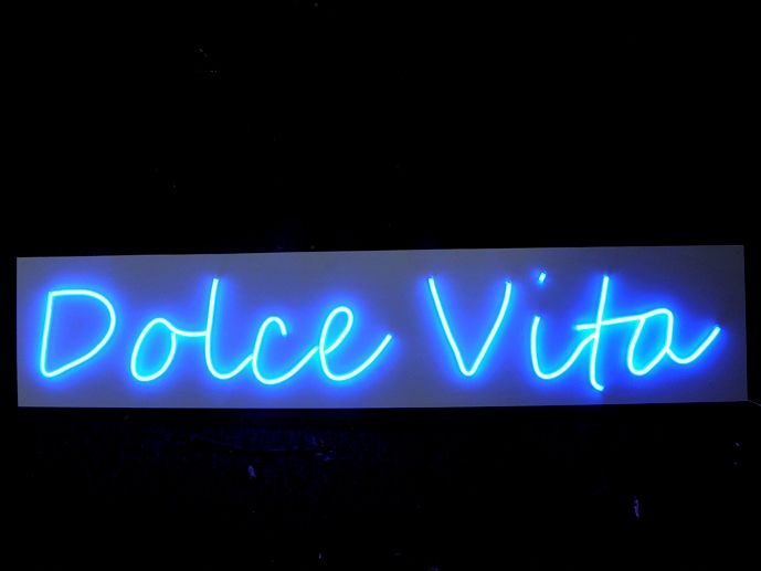  Nbzjanekkk neon led uz sienas ar barošanas avotu janekkk 49x13cm poļu ražojums