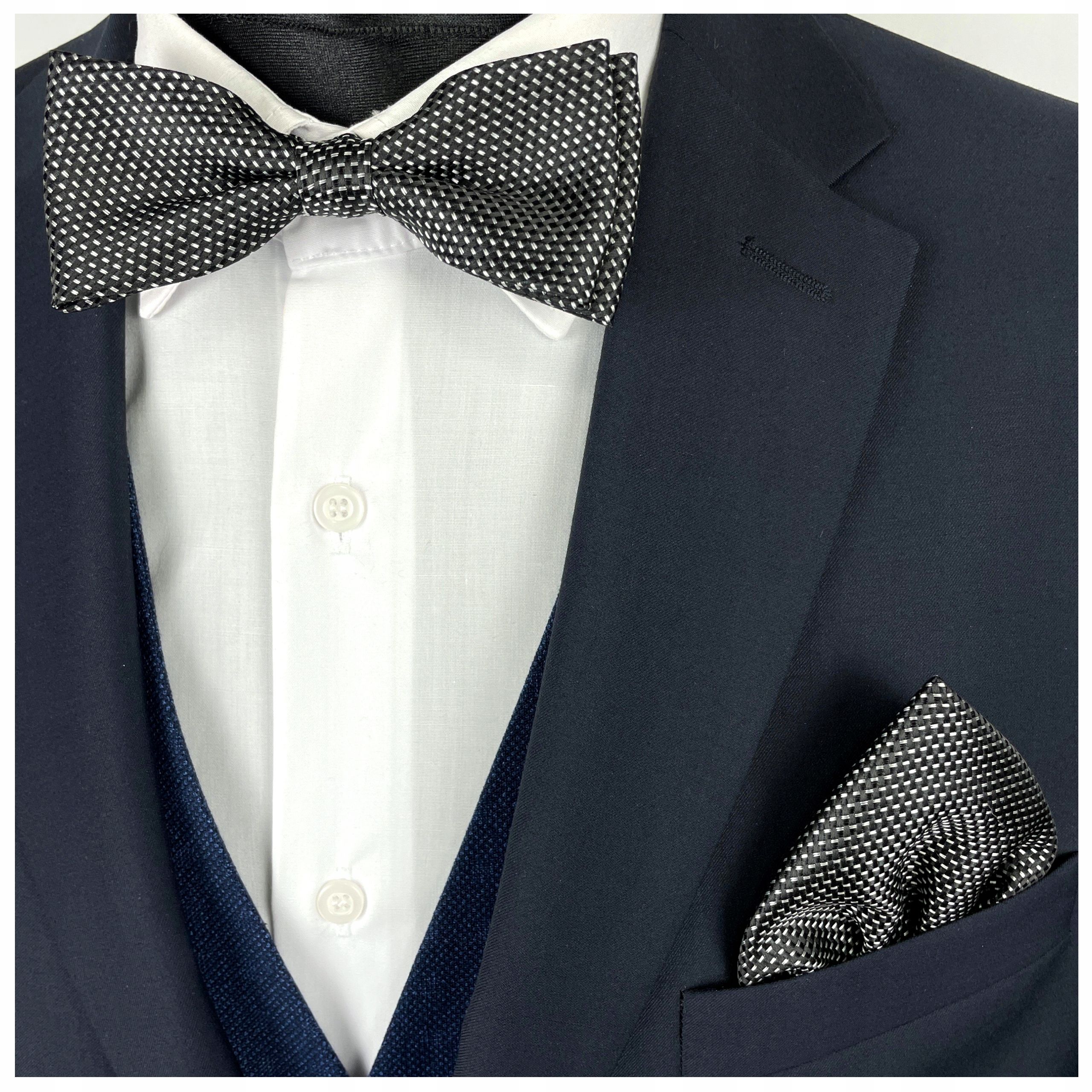  Frog i jacquard fantasy black color with a white jacket handkerchief for the costume shirt