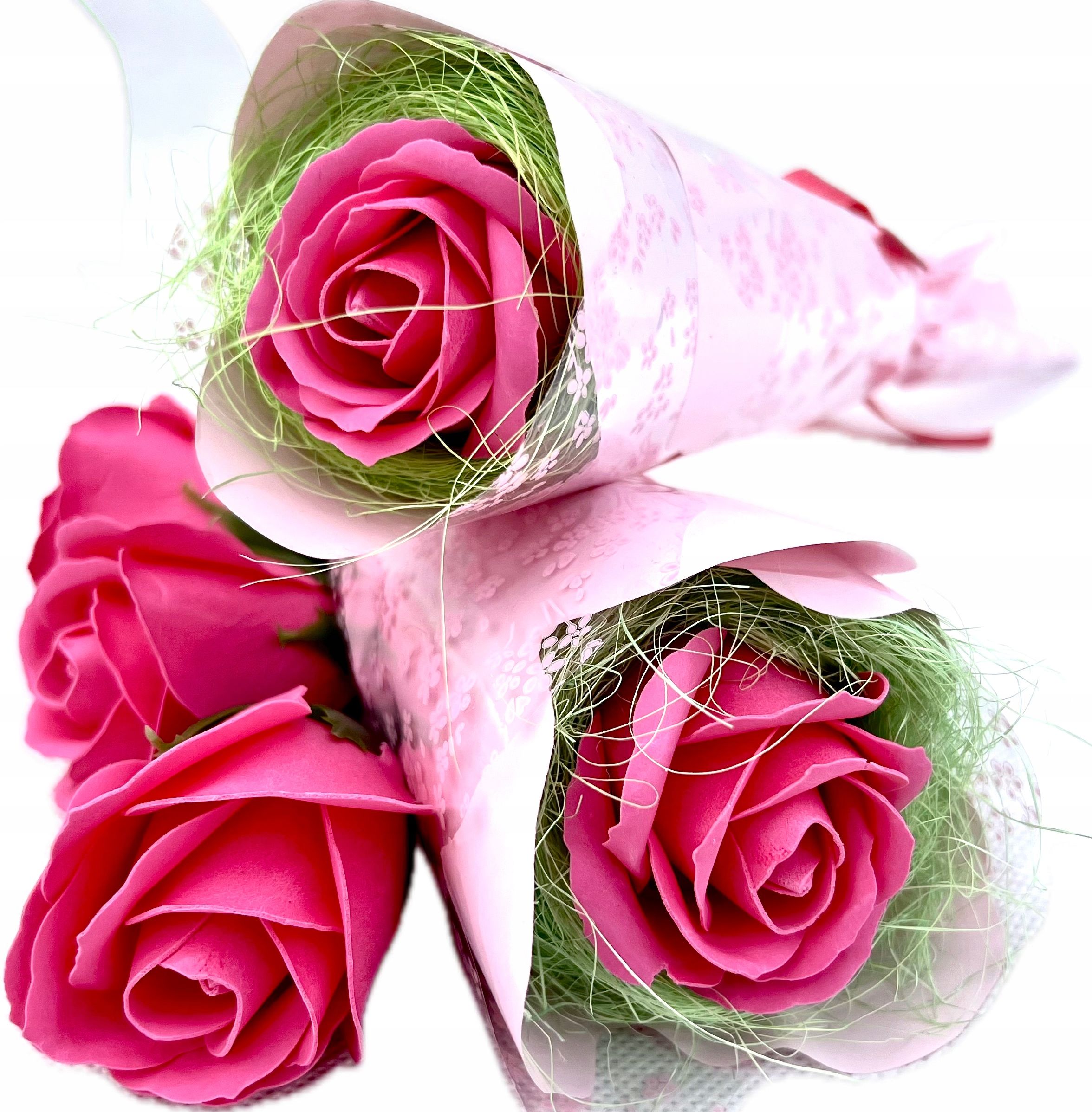  Gift anniversary wedding cake with 4 thick towels flowers roze soap