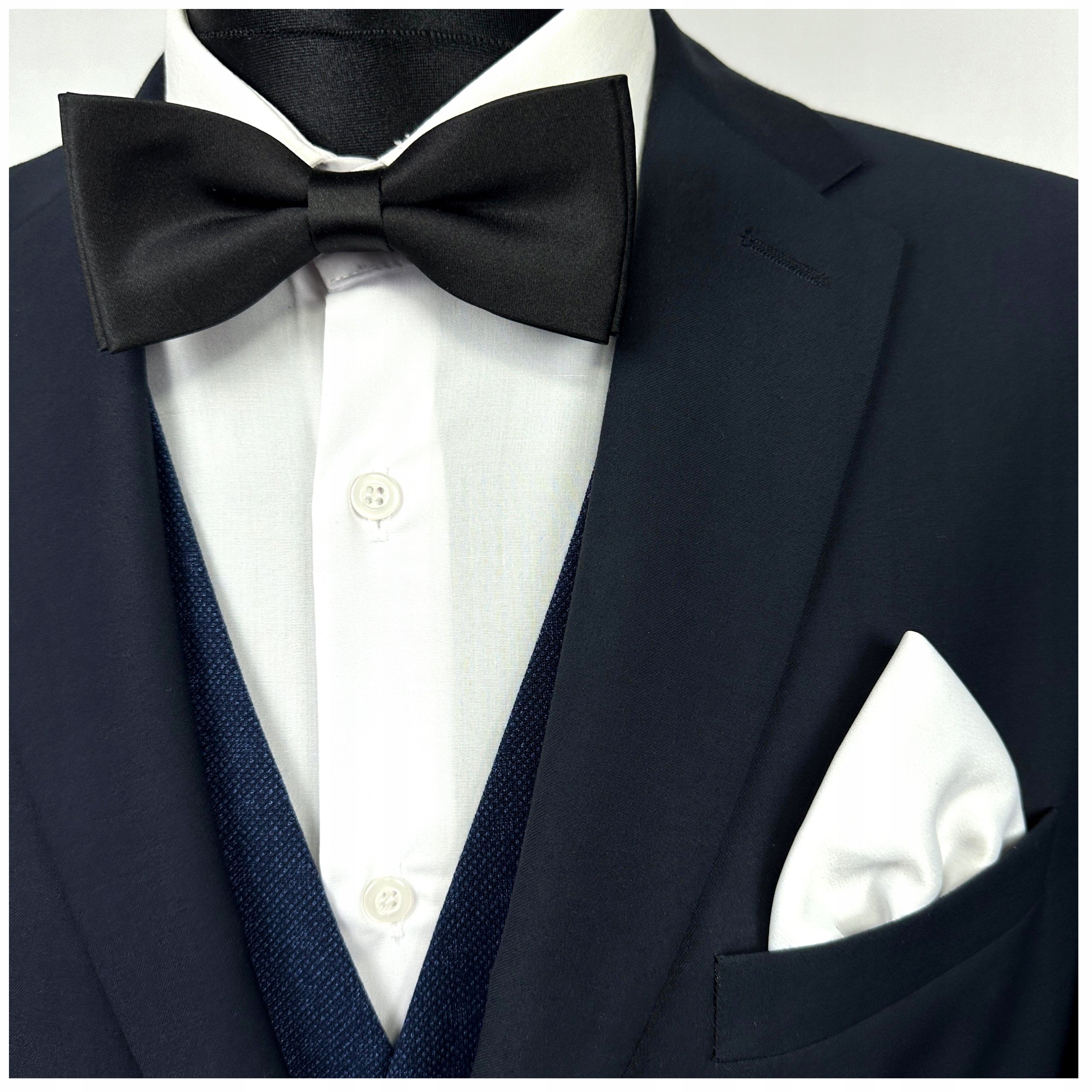  Frog i jacquard fantasy black color with a white jacket handkerchief for the costume shirt
