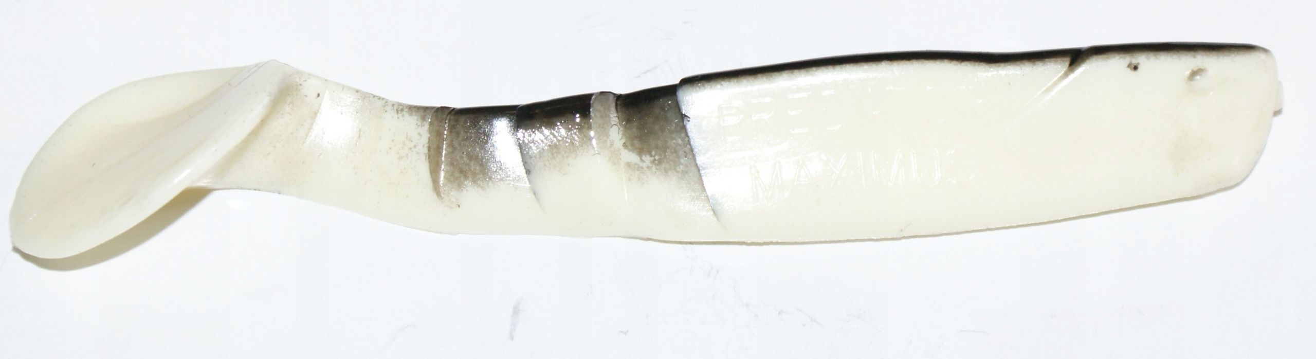  Manns predator 3,5cm geltonas su juodu grzbietem